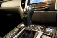 ポルシェ マカン GTS PASM付エアサス PDLS+LEDヘッドライト フルレザーインテリア レーンキープ&チェンジ 中古車 中古車