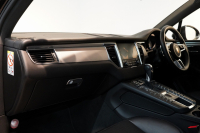 ポルシェ マカン GTS PASM付エアサス PDLS+LEDヘッドライト フルレザーインテリア レーンキープ&チェンジ 中古車 中古車