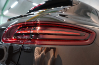 ポルシェ マカン GTS PASM付エアサス PDLS+LEDヘッドライト フルレザーインテリア レーンキープ&チェンジ 中古車 中古車