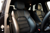 ポルシェ マカン GTS PASM付エアサス PDLS+LEDヘッドライト フルレザーインテリア レーンキープ&チェンジ 中古車 中古車