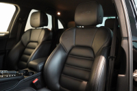 ポルシェ マカン GTS PASM付エアサス PDLS+LEDヘッドライト フルレザーインテリア レーンキープ&チェンジ 中古車 中古車