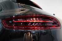 ポルシェ マカン GTS PASM付エアサス PDLS+LEDヘッドライト フルレザーインテリア レーンキープ&チェンジ 中古車 中古車