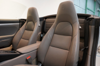 ポルシェ 911(Type991.1) Carrera S Cabriolet スポクロ スポエグ ツートンオールレザー スポーツステアリング 中古車 中古車