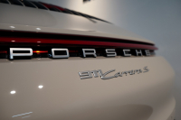 ポルシェ 911(Type992) Carrera S Cabriolet スポクロ スポエグ ツートンレザー OP320 中古車 中古車