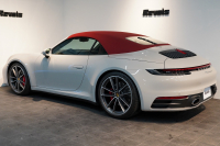 ポルシェ 911(Type992) Carrera S Cabriolet スポクロ スポエグ ツートンレザー OP320 中古車 中古車