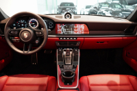 ポルシェ 911(Type992) Carrera S Cabriolet スポクロ スポエグ ツートンレザー OP320 中古車 中古車