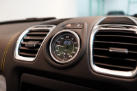 ポルシェ ボクスター(Type981) Spyder PCCB 18wayスポーツシート オールレザー×イエローステッチ キャララホワイト 中古車 中古車