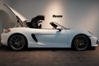 ポルシェ ボクスター(Type981) Spyder PCCB 18wayスポーツシート オールレザー×イエローステッチ キャララホワイト 中古車 中古車