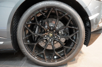 ランボルギーニ ウラカン EVO Spyder RWD Grigio Lynx  エレガントレザーインテリア/Rosso Rea 20インチNarvi鍛造ホイール 中古車 中古車