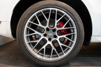 ポルシェ マカン Turbo PDK スポクロ 20インチRSスパイダー パノラマルーフ ACC レーンキープ 中古車 中古車