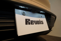 ポルシェ タイカン パフォーマンスバッテリープラス  4+1シート 1オーナー OP390 PSCB スポクロ PASM付エアサス 中古車 中古車