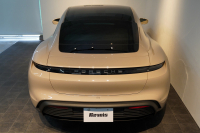 ポルシェ タイカン パフォーマンスバッテリープラス  4+1シート 1オーナー OP390 PSCB スポクロ PASM付エアサス 中古車 中古車