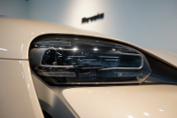 ポルシェ タイカン パフォーマンスバッテリープラス  4+1シート 1オーナー OP390 PSCB スポクロ PASM付エアサス 中古車 中古車