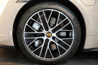 ポルシェ タイカン パフォーマンスバッテリープラス  4+1シート 1オーナー OP390 PSCB スポクロ PASM付エアサス 中古車 中古車