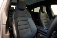 ポルシェ タイカン パフォーマンスバッテリープラス  4+1シート 1オーナー OP390 PSCB スポクロ PASM付エアサス 中古車 中古車