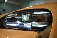 ポルシェ タイカン パフォーマンスバッテリープラス  4+1シート 1オーナー OP390 PSCB スポクロ PASM付エアサス 中古車 中古車