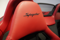 ポルシェ ボクスター(Type981) Spyder スパイダークラシックインテリア カーボンスポーツフルバケットシート 中古車 中古車
