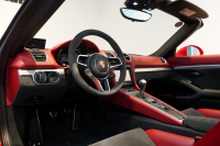 ポルシェ ボクスター(Type981) Spyder スパイダークラシックインテリア カーボンスポーツフルバケットシート 中古車 中古車