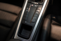 ポルシェ 911(Type991.2) Carrera 7MT スポーツクロノ スポーツテールパイプ パークアシスト付バックカメラ  ジェットブラック 中古車 中古車