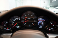 ポルシェ 911(Type991.2) Carrera 7MT スポーツクロノ スポーツテールパイプ パークアシスト付バックカメラ  ジェットブラック 中古車 中古車