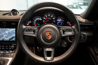 ポルシェ 911(Type991.2) Carrera 7MT スポーツクロノ スポーツテールパイプ パークアシスト付バックカメラ  ジェットブラック 中古車 中古車