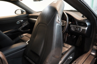 ポルシェ 911(Type991.2) Carrera 7MT スポーツクロノ スポーツテールパイプ パークアシスト付バックカメラ  ジェットブラック 中古車 中古車