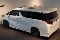 トヨタ アルファード ハイブリッド スペーシャスラウンジ 専用VIPシート JBLプレミアムサウンド ツインムーンルーフ 中古車 中古車