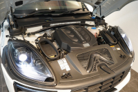 ポルシェ マカン GTS PDK  PCCB ツートンレザーインテリア スポーツエグゾースト 中古車 中古車