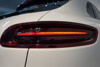 ポルシェ マカン GTS PDK  PCCB ツートンレザーインテリア スポーツエグゾースト 中古車 中古車