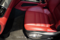 ポルシェ マカン GTS PDK  PCCB ツートンレザーインテリア スポーツエグゾースト 中古車 中古車