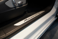 ポルシェ マカン GTS PDK  PCCB ツートンレザーインテリア スポーツエグゾースト 中古車 中古車