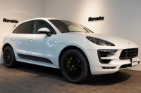 ポルシェ マカン GTS PDK  PCCB ツートンレザーインテリア スポーツエグゾースト 中古車 中古車