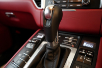 ポルシェ マカン GTS PDK  PCCB ツートンレザーインテリア スポーツエグゾースト 中古車 中古車