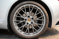 ポルシェ 911(Type991.2) Carrera 7MT スポクロ スポエグ 20インチRSスパイダーAW エントリー&ドライブ 中古車 中古車