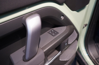 ランドローバー ディフェンダー 110 75th LIMITED EDITION  限定150台 フィックスドサイドステップ 中古車 中古車