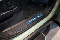 ランドローバー ディフェンダー 110 75th LIMITED EDITION  限定150台 フィックスドサイドステップ 中古車 中古車