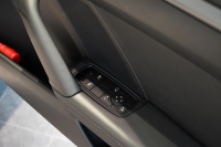 ポルシェ 911(Type992) Carrera PDK スポーツクロノ スポーツエグゾースト カレラS20/21ホイール GTシルバー  中古車