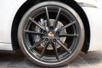 ポルシェ 911(Type992) Carrera PDK スポーツクロノ スポーツエグゾースト カレラS20/21ホイール GTシルバー  中古車