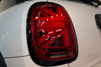 MINI(ミニ) ミニ JOHN COOPER WORKS ワンオーナー JCWトリム ブラックルーフ&ミラー 中古車 中古車