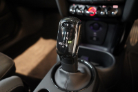 MINI(ミニ) ミニ JOHN COOPER WORKS ワンオーナー JCWトリム ブラックルーフ&ミラー 中古車 中古車