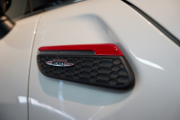 MINI(ミニ) ミニ JOHN COOPER WORKS ワンオーナー JCWトリム ブラックルーフ&ミラー 中古車 中古車