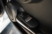 MINI(ミニ) ミニ JOHN COOPER WORKS ワンオーナー JCWトリム ブラックルーフ&ミラー 中古車 中古車