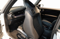 MINI(ミニ) ミニ JOHN COOPER WORKS ワンオーナー JCWトリム ブラックルーフ&ミラー 中古車 中古車