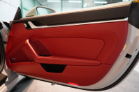 ポルシェ 911(Type992) Carrera S Cabriolet スポクロ スポエグ ツートンレザー OP320 中古車 中古車