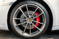 ポルシェ 911(Type992) Carrera S Cabriolet スポクロ スポエグ ツートンレザー OP320 中古車 中古車