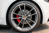 ポルシェ 911(Type992) Carrera S Cabriolet スポクロ スポエグ ツートンレザー OP320 中古車 中古車