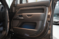 ランドローバー ディフェンダー 110 CARPATHIAN EDITON  ワンオーナー 電動サイドステップ エボニーレザーシート 中古車 中古車