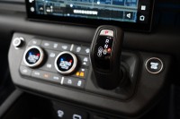 ランドローバー ディフェンダー 110 CARPATHIAN EDITON  ワンオーナー 電動サイドステップ エボニーレザーシート 中古車 中古車