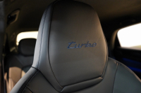 ポルシェ カイエンクーペ Turbo E-Hybrid Coupe with GT Package  PDCC ブルメスター リアアクスル OP307 中古車 中古車