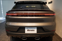 ポルシェ カイエンクーペ Turbo E-Hybrid Coupe with GT Package  PDCC ブルメスター リアアクスル OP307 中古車 中古車